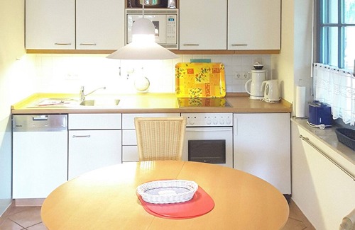 Ostseebad Prerow Apartment | First floor apartment near the forest in Eichenpark, max. 4 pers., WLAN, terrace