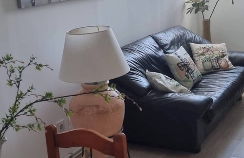 Poio Apartment | First floor apartment of 85 m² (85 sqm), 3 rooms with yard