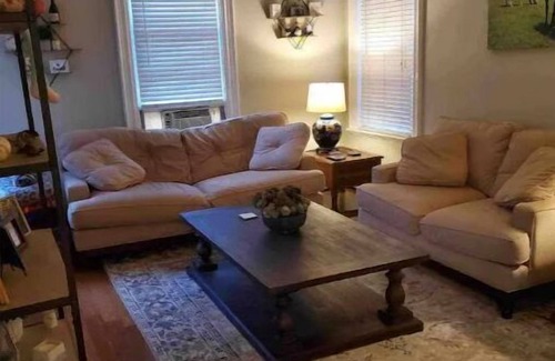 Salem Apartment | First floor condo in Salem!