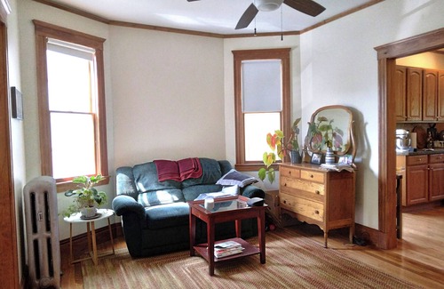 Medford Apartment | First floor convenience. Close to public transportation and stores