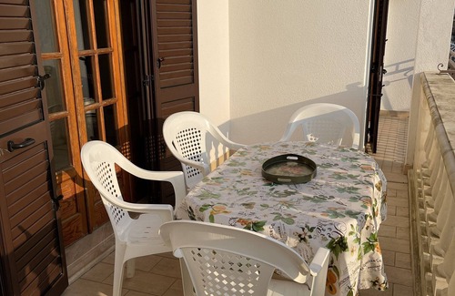 Depressa House | First Floor - Cozy place with a garden on the rooftop