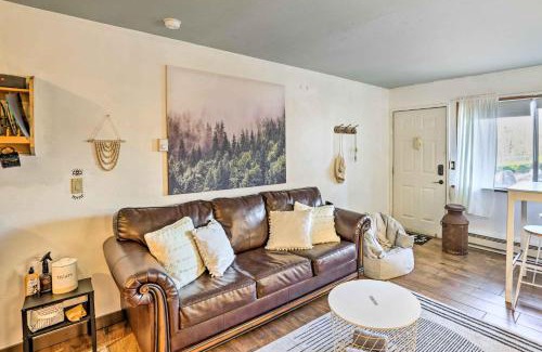 Hunter Apartment | First-Floor Hunter Condo Less Than 1 Mi to Slopes!