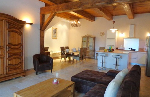 Molleges Apartment | First floor: l'Olivier 2 bedrooms - Air conditioning - Swimming pool at Domaine Les Rivales