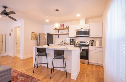 West San Antonio Apartment | First Floor Private Studio Minutes from Lackland