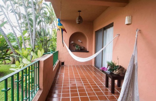 Marina Vallarta Apartment | First Floor Spacious Condo Puesta de Sol,Marina Vallarta