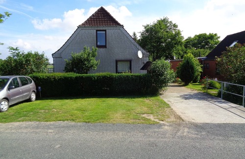 Friedrichskoog Apartment | First floor vacation apartment Roseneck on the North Sea in Schleswig-Holstein,