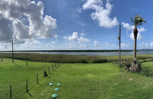 Galveston House | First row Gulf views!