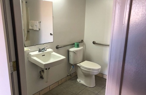 Dover Hotel | First State Inn