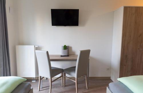 Englschalking Apartment | FirstSleep Boardinghouse Griesfeldstrasse München