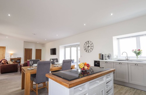 Nairn House | FIRTHVIEW, family friendly, with a garden in Auldearn