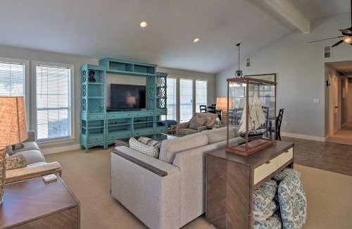 Shoreline Park House | Fish at Canalfront Bay St Louis Home - Dock and Deck