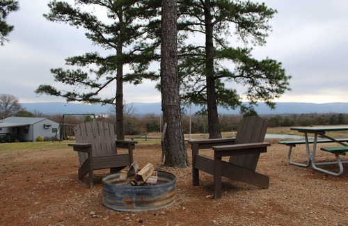 Talihina Cabin | Fish Cabin at Mountain View Retreat