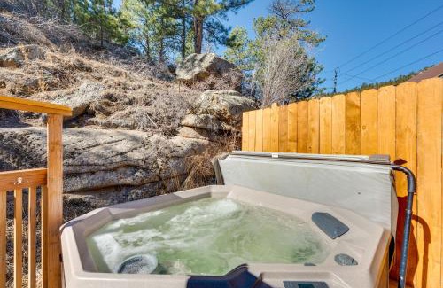 Drake House | Fish, Hike and Unwind Drake Cabin with Hot Tub!
