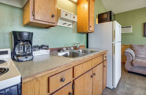 Mountain View Cabin | Fish, Hike & Unwind: Getaway in Mountain View!