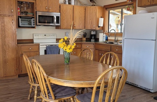 Huntington House | Fish/Hunt on the Snake River - Property Sold - SEE New VRBO Link In Description