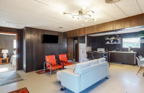 Carrabelle House | Fish Inn Season
