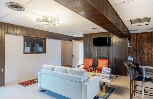 Carrabelle House | Fish Inn Season