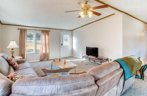 Prosperity House | Fish On-Site Lake Murray Family Home