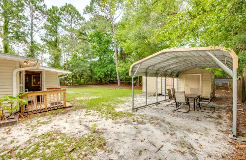 Magnolia Bluffs House | Fish, Relax and Repeat Home with Yard in Eastpoint!