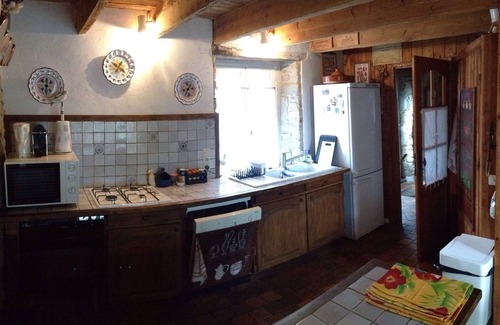 Bono House | Fisherman's house, 90m2 on the port of Le Bono, 300m2 enclosed garden.