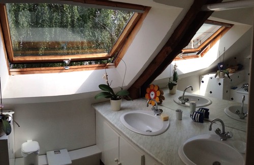 Bono House | Fisherman's house, 90m2 on the port of Le Bono, 300m2 enclosed garden.