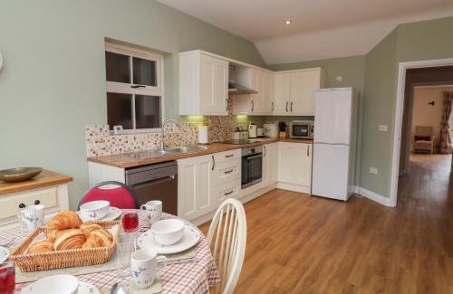 Ipswich House | Fisherman's Rest