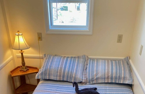 Lobelville House | Fisherman's River Hideaway - Private Dock & Sunsets!