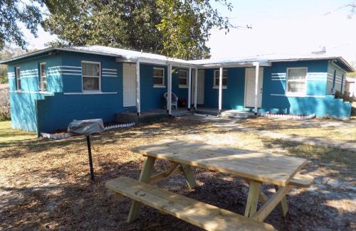 Navy Point Apartment | Fishing Retreat C