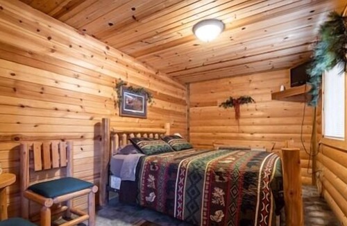 Neillsville Cottage | Fits up to 10 people in this bunk house located at the Riviera Resort in Neillsville, Wisconsin.