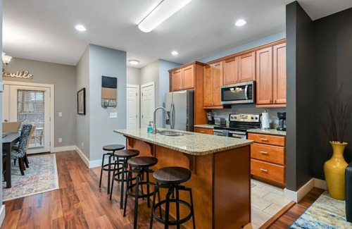 Woodfin House | Five Bedroom Home Close to Downtown
