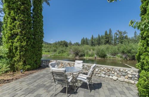 Leavenworth House | Five-Bedroom House