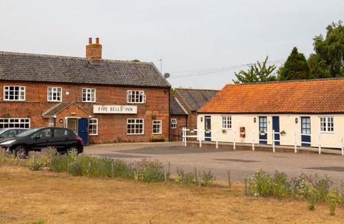 Wrentham Hotel | Five Bells Inn, Wrentham