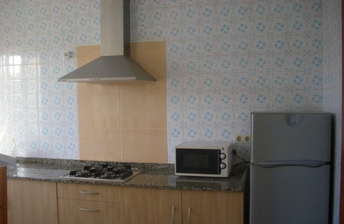 Boiro House | FIVE DOUBLE BEDROOMS, TWO BATHROOMS, 30 METERS FROM THE SEA AND 200 FROM THE BEACH