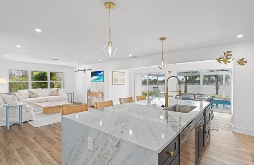 Sanibel House | Five Palms: Coastal Retreat w Private Pool on Lake