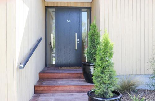 Lake Tekapo House | Fivestone Lodge