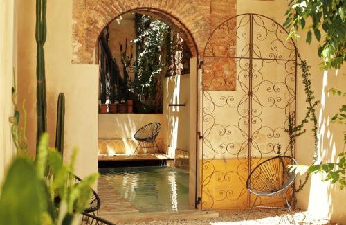 Zona Colonial Apartment | FIXIE LOFTS - Colonial Villa Suites with Pool