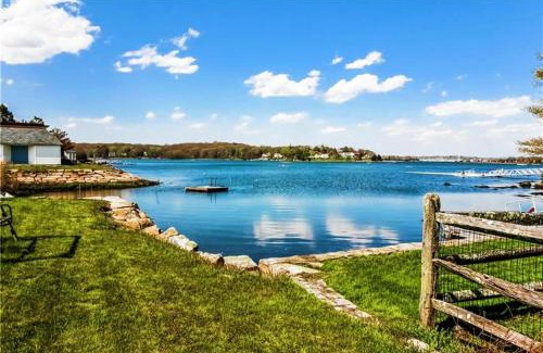 Groton Hotel | Flagship Inn & Suites