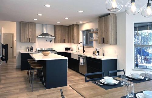 Ponderosa Trails House | Flagstaff Trendy Mountain Getaway Perfect for Families with Large Backyard