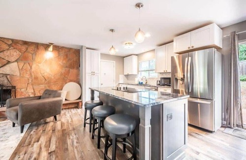 West Colorado Springs House | Flagstone Hall! Family Home w/Scenic Views