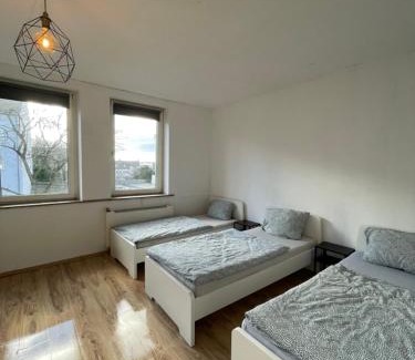 Dueren Apartment | Flamingo 3 - Wohnung in Stadtnähe Düren