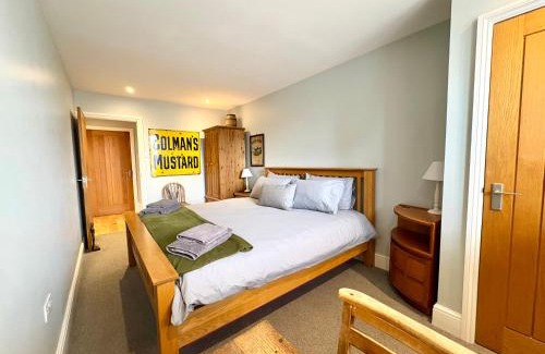 Shoscombe Apartment | Flat 1, Waterloo Apartments