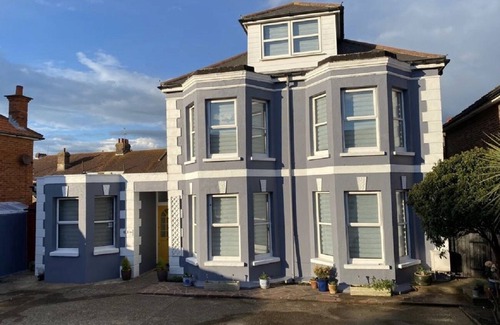 Eastbourne Apartment | Flat 4 Penhale Holiday Flats.