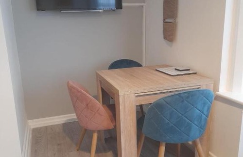 Doncaster Apartment | Flat 5 Corner House 1 bedroom
