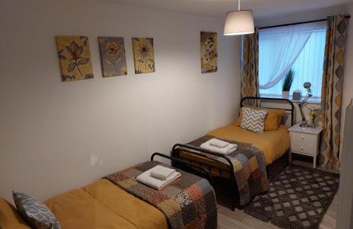 Doncaster Apartment | Flat 6 Corner House