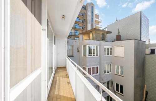 Blankenberge Apartment | Flat by the Seaside with Stunning Ocean Views, cleaning included