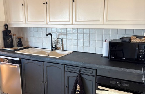 Le Lavandou Apartment | Flat for 6 people with air conditioning, St Clair Le LAVANDOU, renovated in 2023