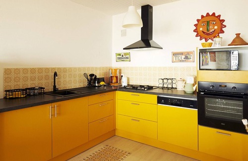 Saint-Gilles-Croix-de-Vie Apartment | Flat for 6 on the main beach, St Gilles