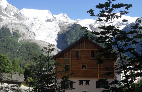 Les Bossons Apartment | FLAT in CHALET in CHAMONIX-MONT-BLANC