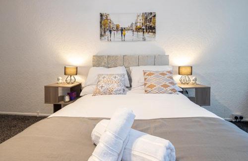 Cheetham Hill Apartment | Flat In Greater Manchester