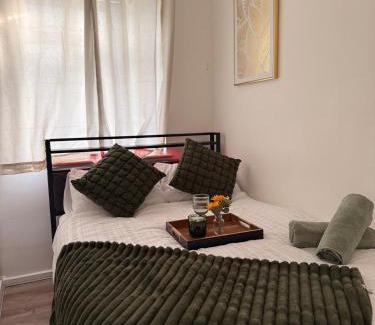 Manchester Apartment | Flat in Manchester - Dudley's Dove